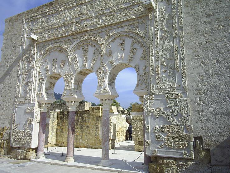 Conheça a Medina Azahara em Córdoba