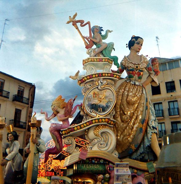 Conheça Las Fallas - O "carnaval" de Valência
