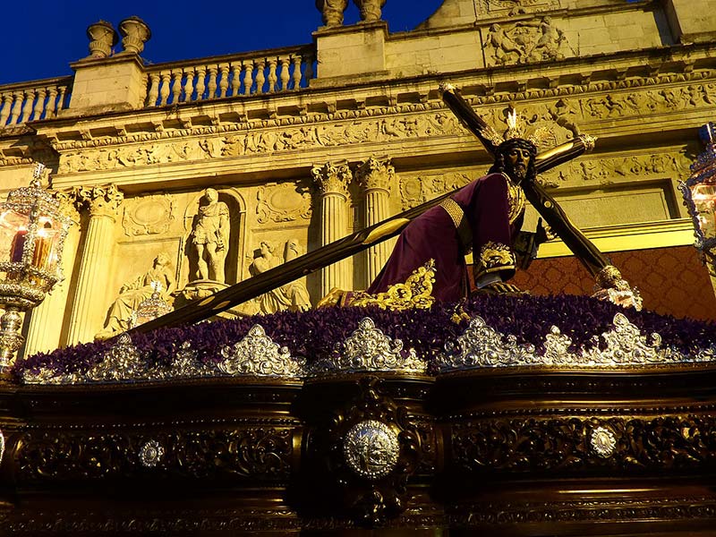Fé e paixão: A Semana Santa na Espanha